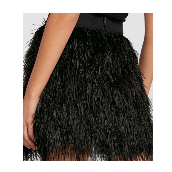 New! ALICE + OLIVIA Cina Ostrich Feather Mini Skirt - Picture 6 of 10